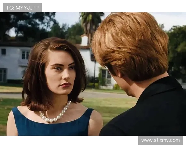 大尺佑香卷入重口味悬疑阴谋并踏上追寻真相的漫长旅程 大尺佑香卷入重口味悬疑阴谋并踏上追寻真相的漫长旅程